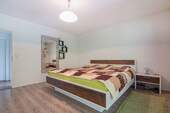 Schlafzimmer EG - 