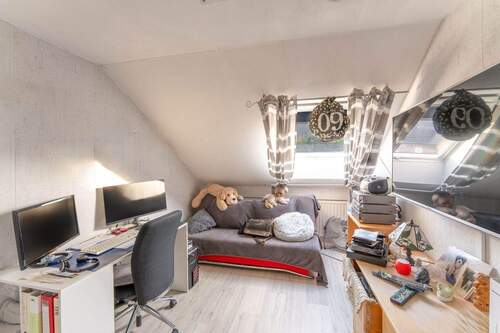 Kinderzimmer II / Homeoffice - 