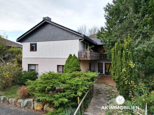 Innenhof - Mehrfamilienhaus, Wohnhaus zum Kaufen in Bodenwerder / Linse