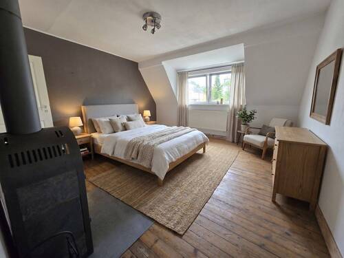 schlafzimmer OG Staging - 