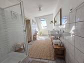 Badezimmer OG Staging - 