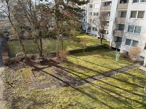 Ausblick vom Balkon - Etagenwohnung mit 76,00 m&sup2; in Stein zur Miete