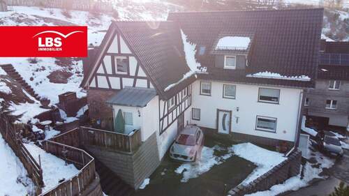 Außenansicht - Zweifamilienhaus in Bad Berleburg-Girkhausen