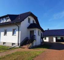 Traumhaftes Einfamilienhaus mit Vollkeller und großzügiger Garage Werkstatt - Rietzneuendorf-Staakow