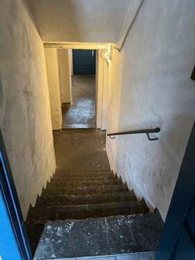 Treppe zum Keller - 