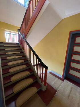 Treppenhaus unter Denkmalschutz.jpeg - 2 Zimmer Etagenwohnung in Berlin