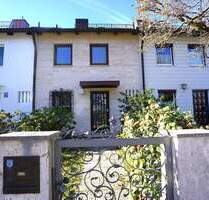 Erbpacht-Reihenhaus Moosach, Renovierungsbedarf - Besichtigung FR 19.12. nach ind. Vereinbarung - München