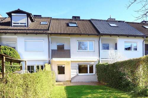 Gartenfassade - 4 Zimmer Reihenmittelhaus zum Kaufen in München