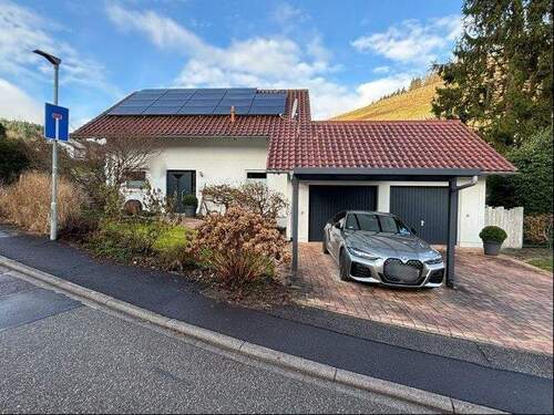 Außenansicht - Modernes Haus in ruhiger Lage - 1.450,00&nbsp;EUR Kaltmiete, ca.&nbsp; 130,00&nbsp;m&sup2;&nbsp;Wohnfl&auml;che