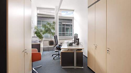 Bürofläche im 5. OG - Büro mit 298,00 m&sup2; in München zur Miete