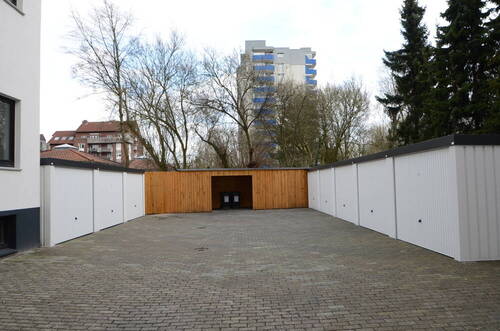 Garagen - 4 Zimmer Etagenwohnung in Wilhelmshaven