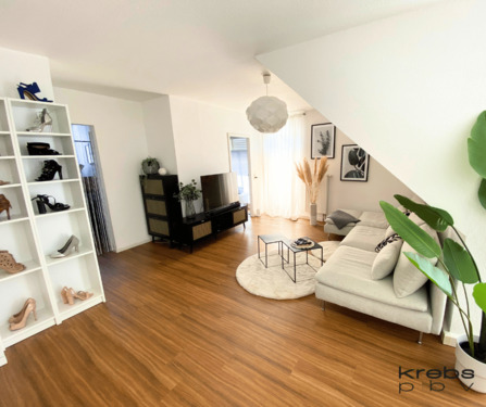 Wohnzimmer.png - Wunderschöne 2 ZKB Wohnung mit sonniger Dachterrasse