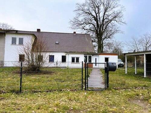 Haushälfte bei Anklam - geräumige Haushälfte mit ELW auf großem Grundstück zwischen Anklam und Stettiner Haff