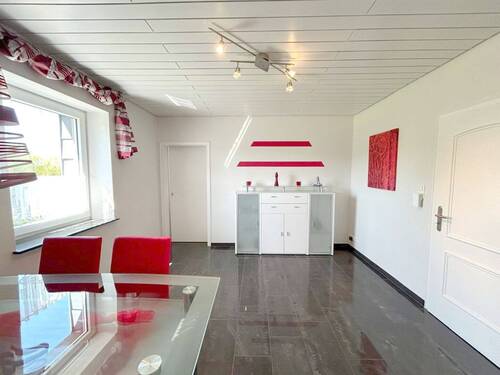 Esszimmer EG - 8 Zimmer Mehrfamilienhaus, Wohnhaus in Lorscheid