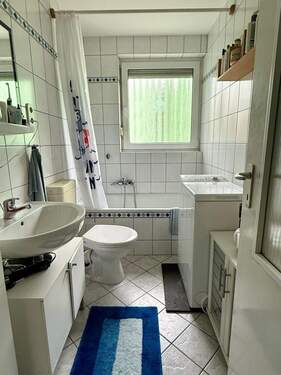 Tageslichtbad mit Badewanne.jpeg - 