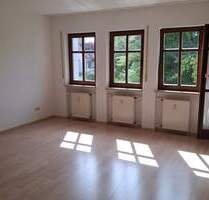 helle Wohnung in ruhiger Lage (2 Balkone) - Roth