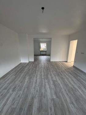 Wohn-/Esszimmer - 2 Zimmer Etagenwohnung zur Miete in Siegburg