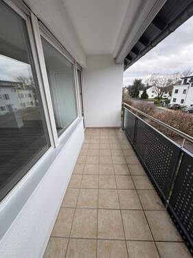 Balkon mit Markise - 
