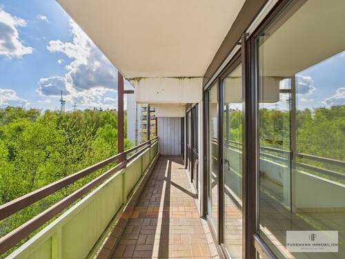 Loggia mit 2 Zugängen - 