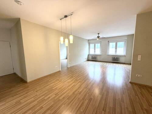 Wohn- und Esszimmer - Etagenwohnung mit 105,00 m&sup2; in Stuttgart / Stuttgart-West zur Miete