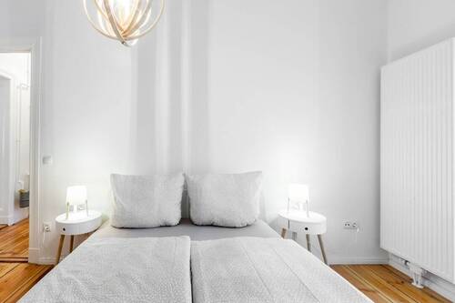 d7917af7-e8df-4b25-9400-d7e8b78c.jpg - 