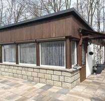 Erholungsbungalow am Schwimmbad von Bad Bibra