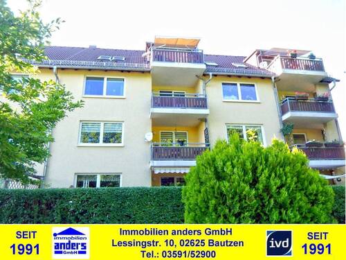 Hinteransicht - Moderne 3-R.-DG-Whg. mit Balkon u. Stellplatz in Löbau
