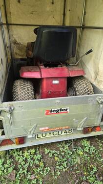 Sitzrasenmäher mit Anhänger - 