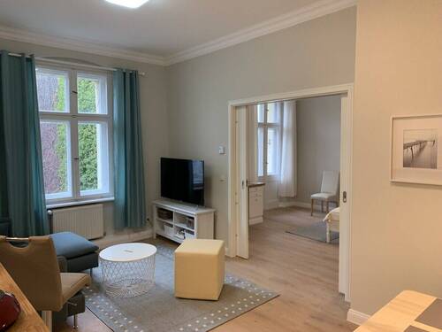 Wohn-Essbereich - Hauptstadtmakler-Möblierte Wohnung zur Selbstnutzung in Top Lage