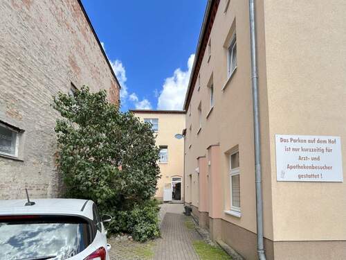 Hof - Gewerbeobjekt (Büro, Produktion, Verkauf) in Pritzwalk zum Kaufen