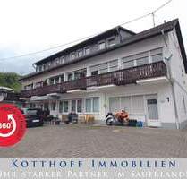 Große 4-Zimmer-Dachgeschosswohnung mit Balkon in Lennestadt-Langenei