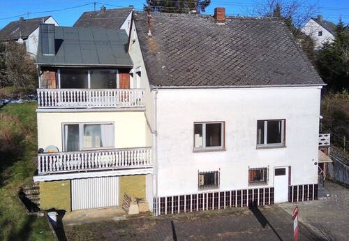 Außenbild - 7 Zimmer Einfamilienhaus zum Kaufen in Morscheid