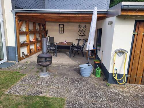  überdachter Freisitz - 