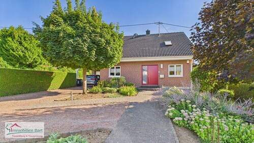 Front - 5 Zimmer Einfamilienhaus zum Kaufen in Perl