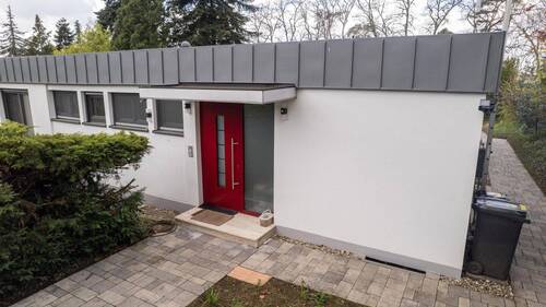 02_Hauseingang Ansicht Ost - 7 Zimmer Einfamilienhaus zum Kaufen in Darmstadt