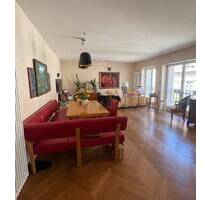 Großzügig renovierte 4 Zimmer Altbauwohnung mit Balkon in ruhiger Bestlage von Haidhausen - München Au-Haidhausen