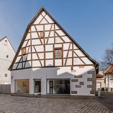 Ansicht Burgerhofstraße - 6 Zimmer Mehrfamilienhaus, Wohnhaus zum Kaufen in Forchheim