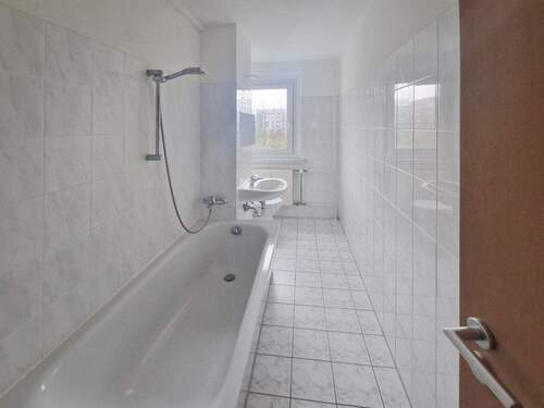 Bad-Musterfoto - Einzugsbereit! Mit GCP 2 NKM* sparen!