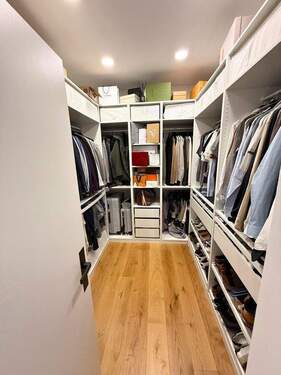 begehbarer Kleiderschrank - 