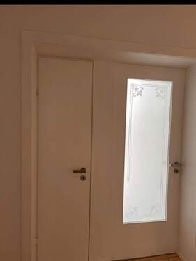 Vorratskammer u. Tür zur Küche - Etagenwohnung mit 103,00 m&sup2; in Wiesbaden zum Kaufen