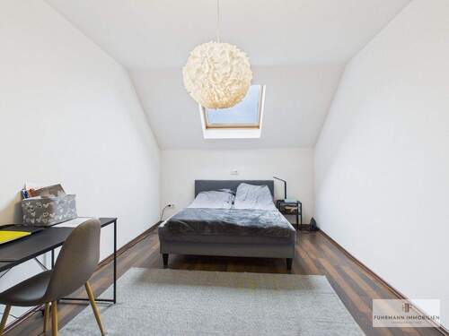 Elternschlafzimmer 2.OG - 