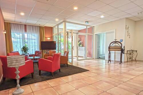 Lobby - 