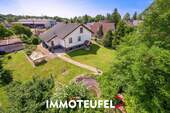 Blick in das Grundstück - Ihr neues Zuhause in Zwickau - Einfamilienhaus mit Einliegerwohnung und vielseitigen Möglichkeiten