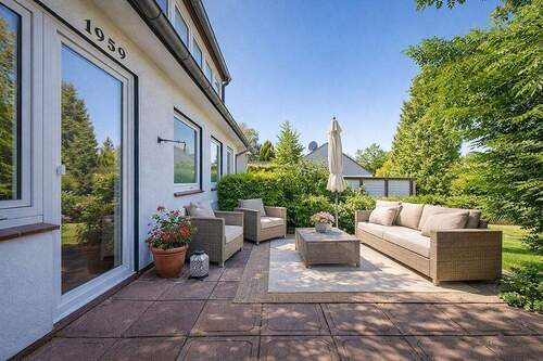 200-8757_Terrasse-2_Sommer - 5 Zimmer Mehrfamilienhaus, Wohnhaus zum Kaufen in Elmshorn