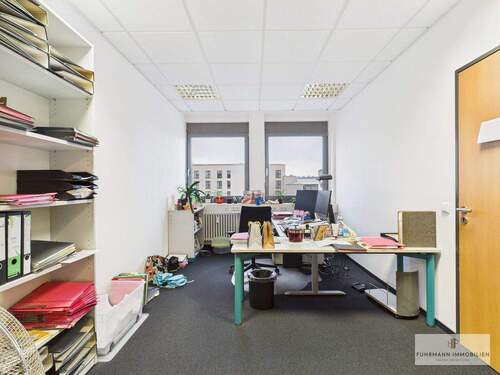 Office mit Sekretärverbindung - 