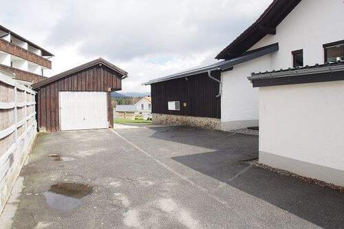 Garage - Mehrfamilienhaus, Wohnhaus mit 525,00 m&sup2; in Spiegelau zum Kaufen