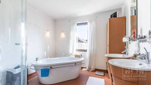 OG - Badezimmer - Einfamilienhaus mit 240,00 m&sup2; in Pirmasens zum Kaufen