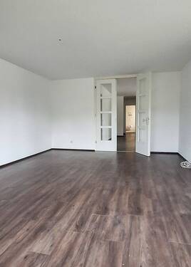 Wohnzimmer - 2 Zimmer Etagenwohnung in Saalfeld
