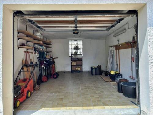 große Garage - 