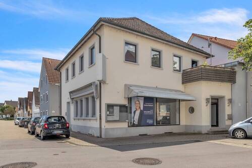 Außenansicht - 7 Zimmer Einfamilienhaus zum Kaufen in Eggenstein-Leopoldshafen